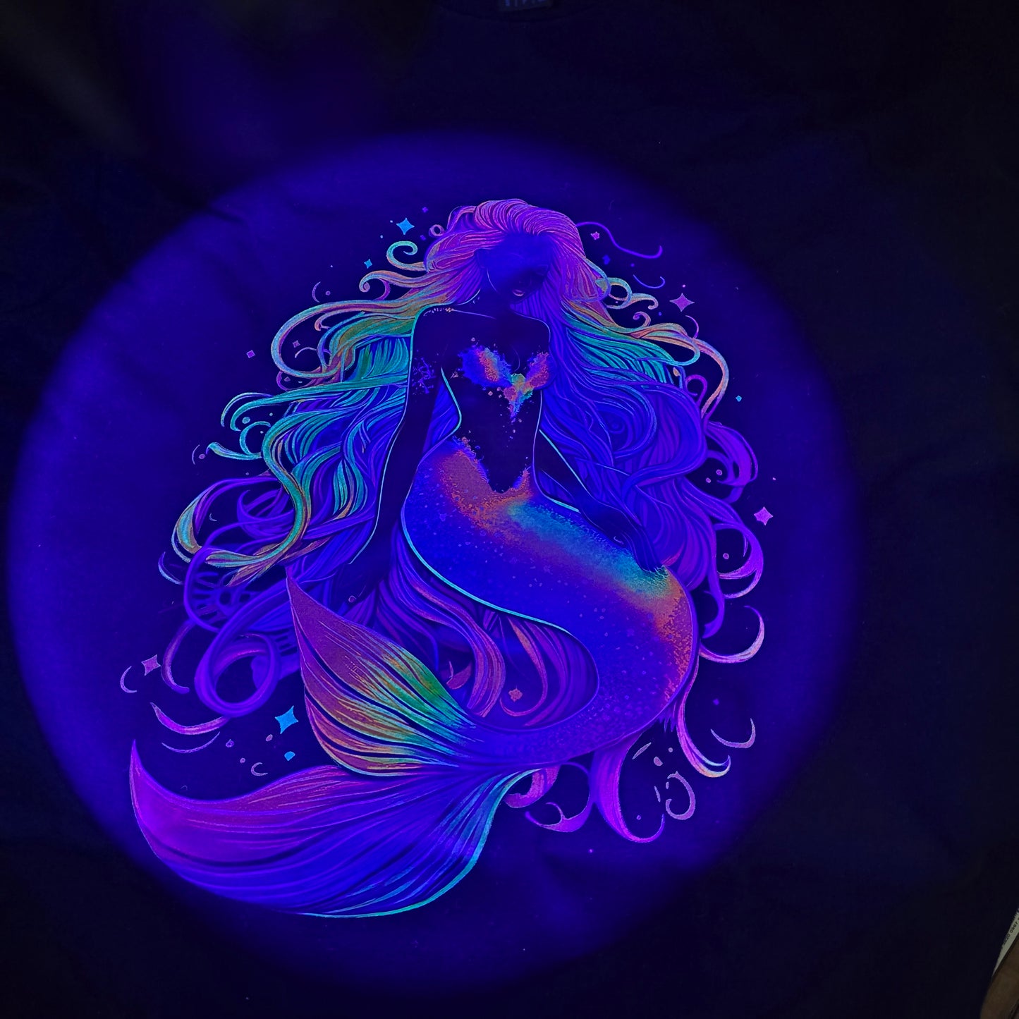 VV MERMAID TEE (BLACKLIGHT REACTIVE)