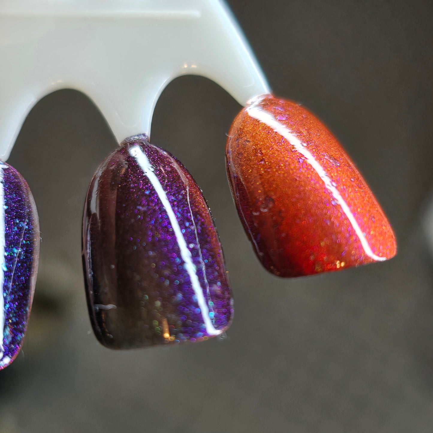 TWO CHERRIES ON TOP (MAGNETIC)