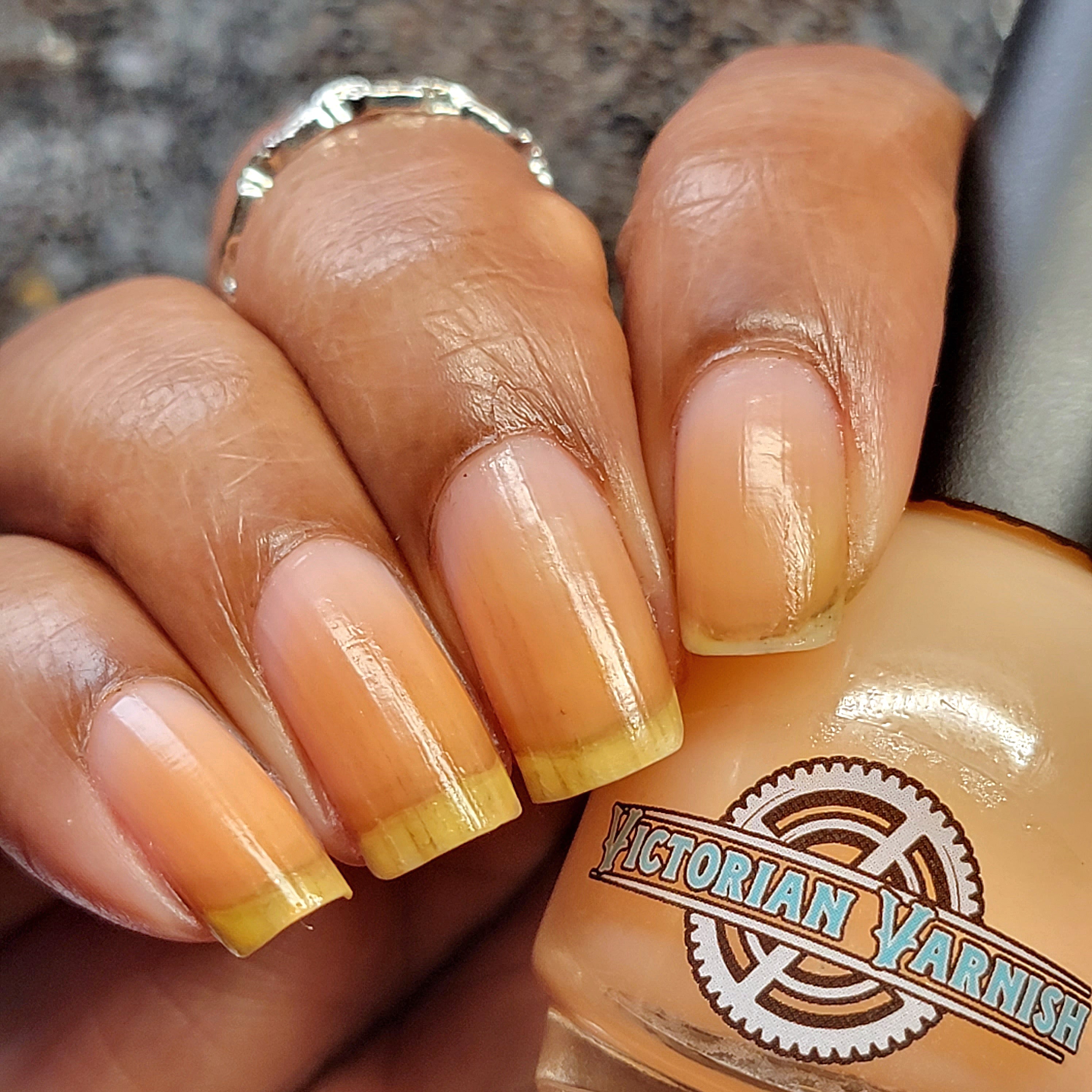 BLUSHING BLOOMERS (3FREE BASECOAT) Victorian Varnish