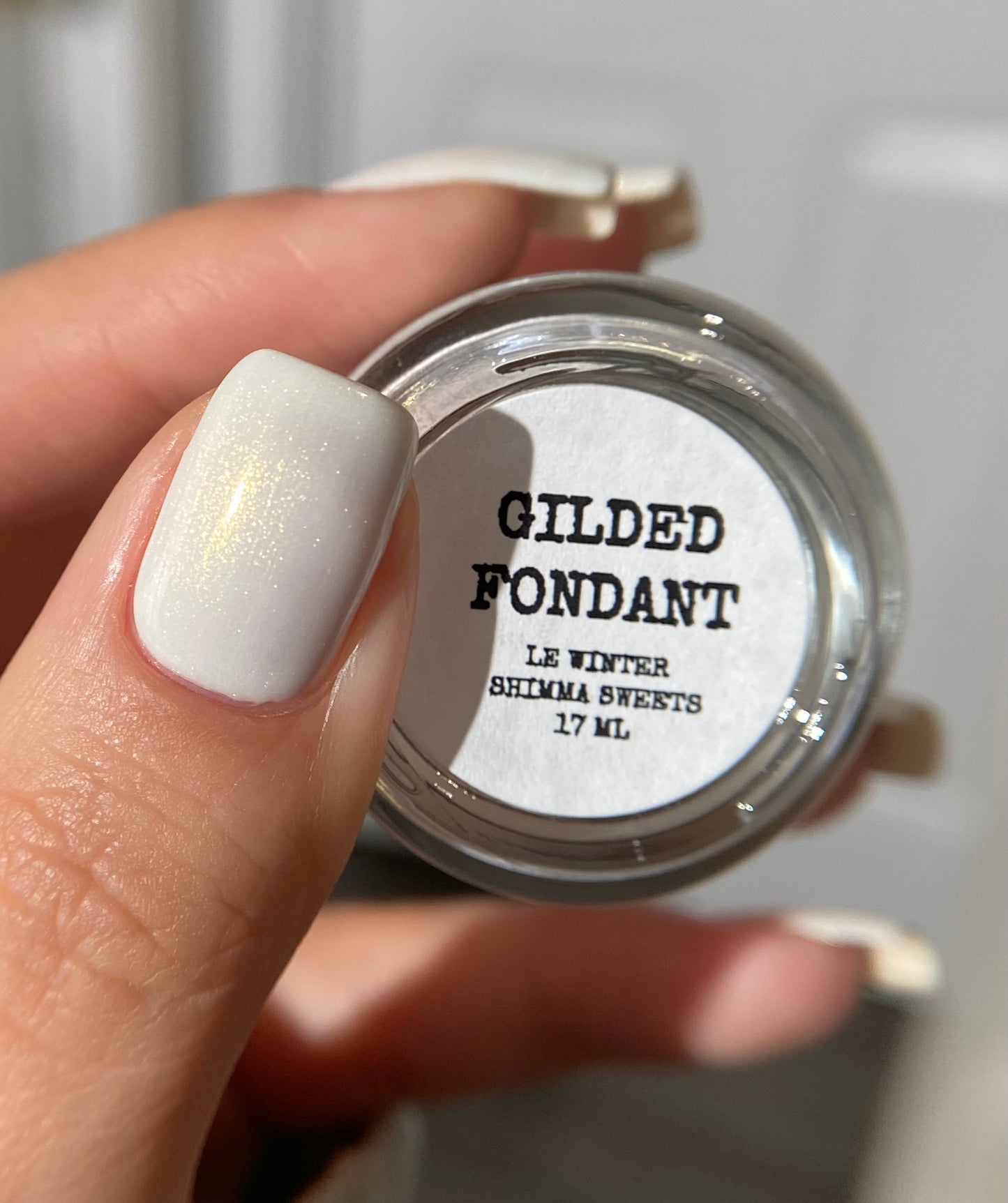 GILDED FONDANT
