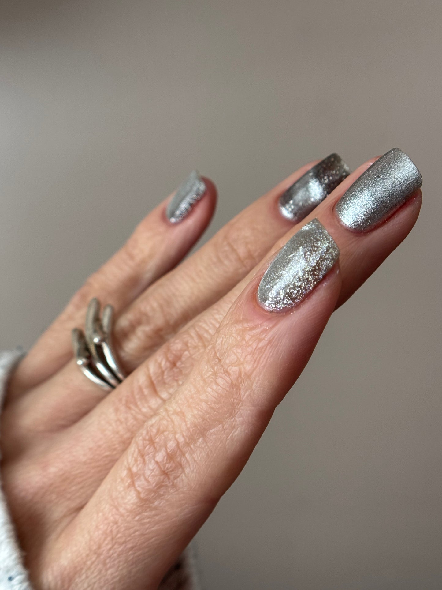 SHATTERED GLASS HEART (MAGNETIC TOPPER)