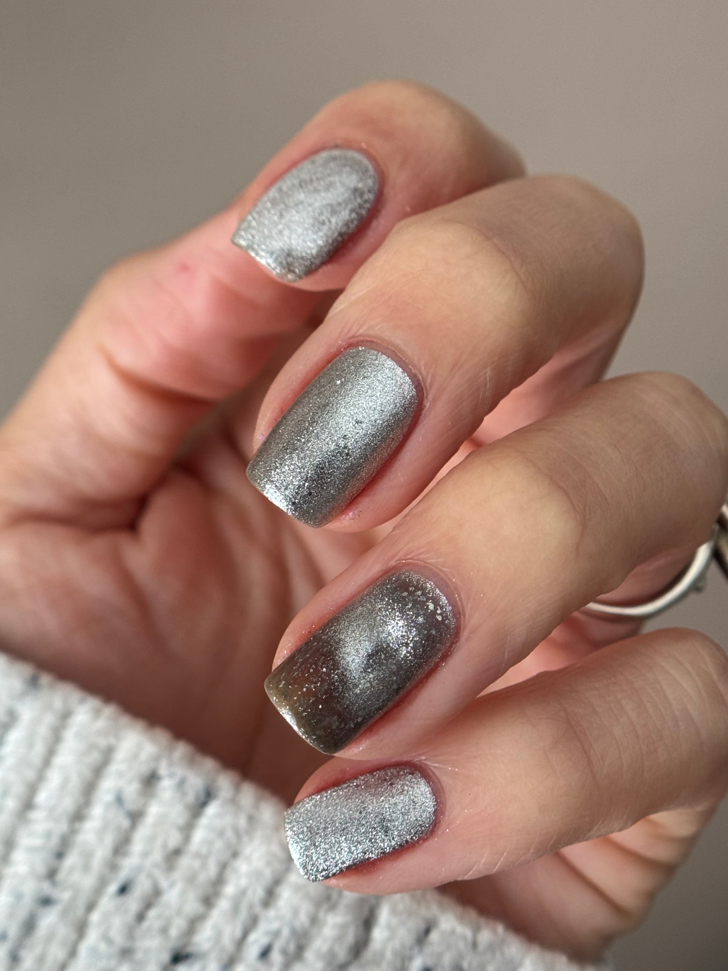 SHATTERED GLASS HEART (MAGNETIC TOPPER)