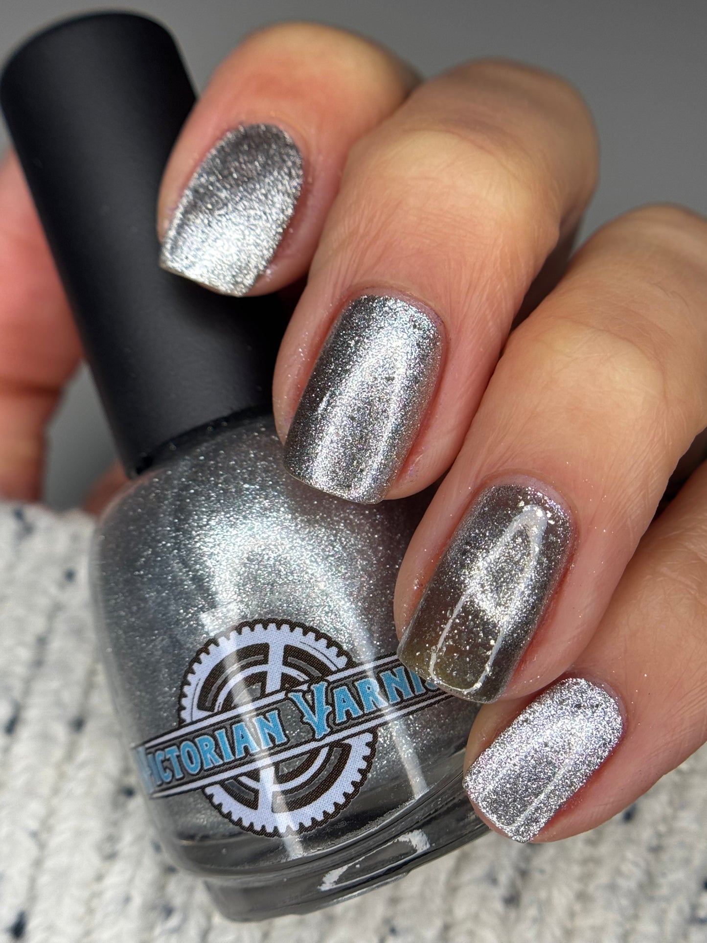 SHATTERED GLASS HEART (MAGNETIC TOPPER)
