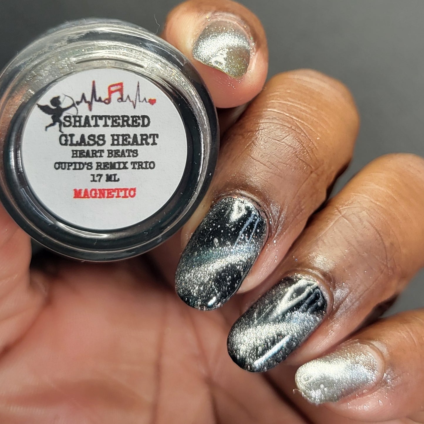 SHATTERED GLASS HEART (MAGNETIC TOPPER)