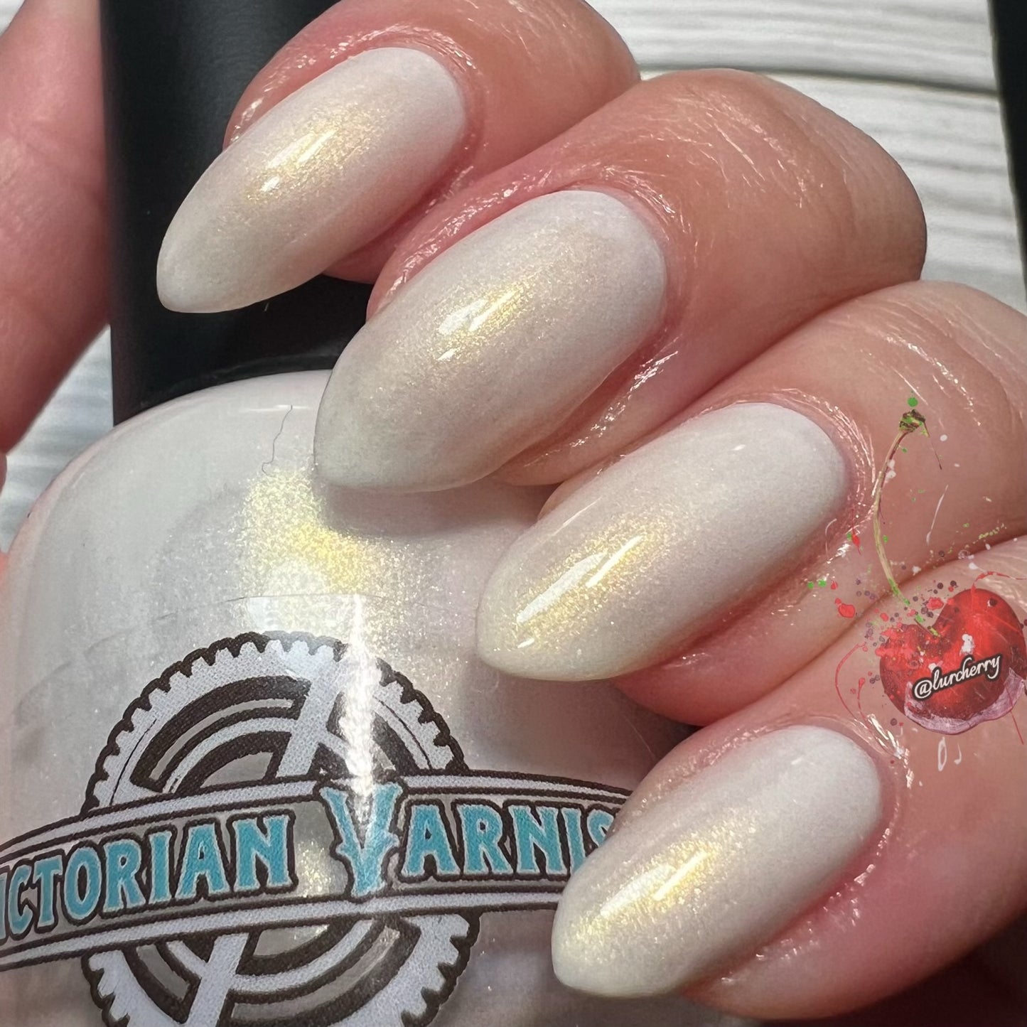 GILDED FONDANT