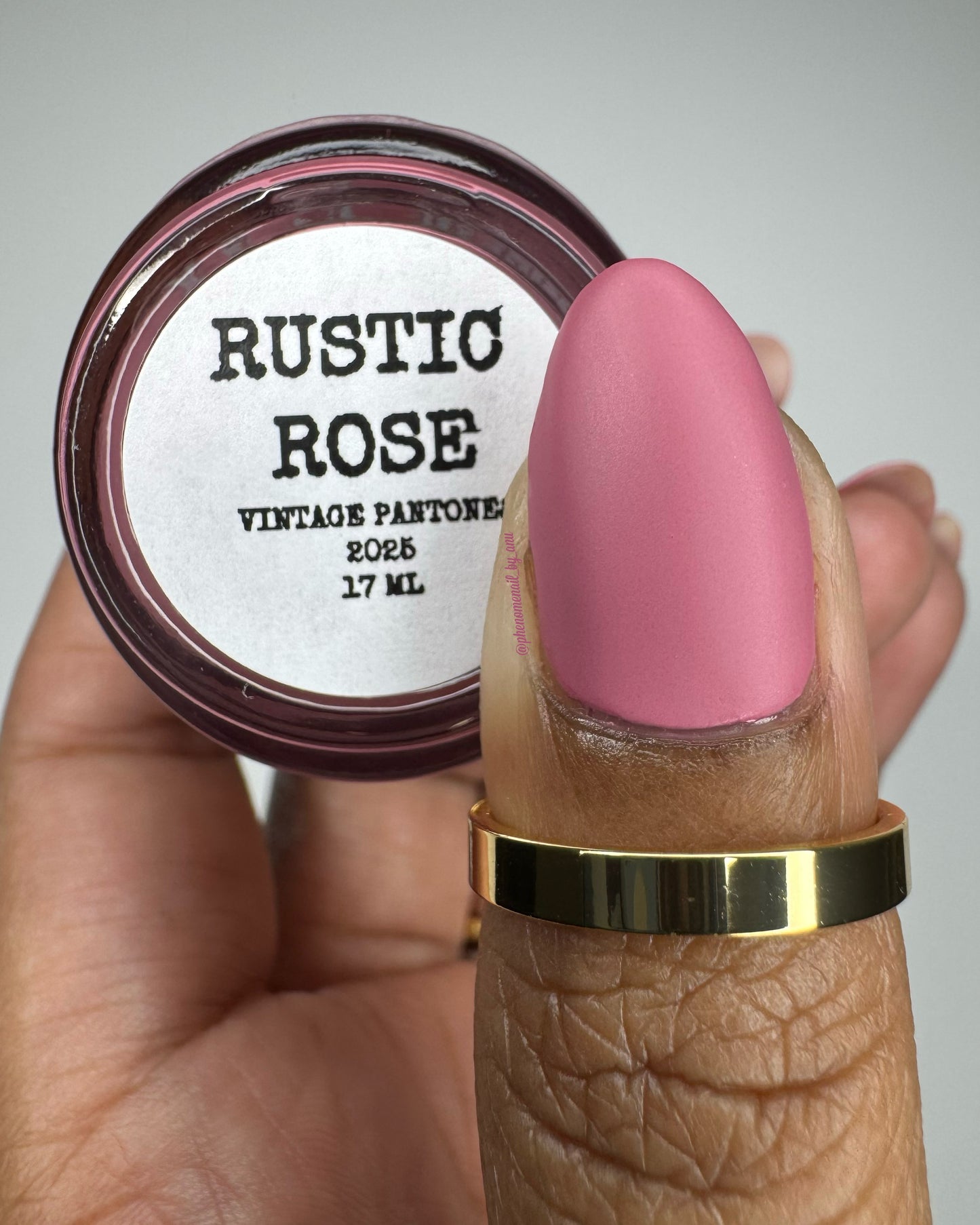 RUSTIC ROSE