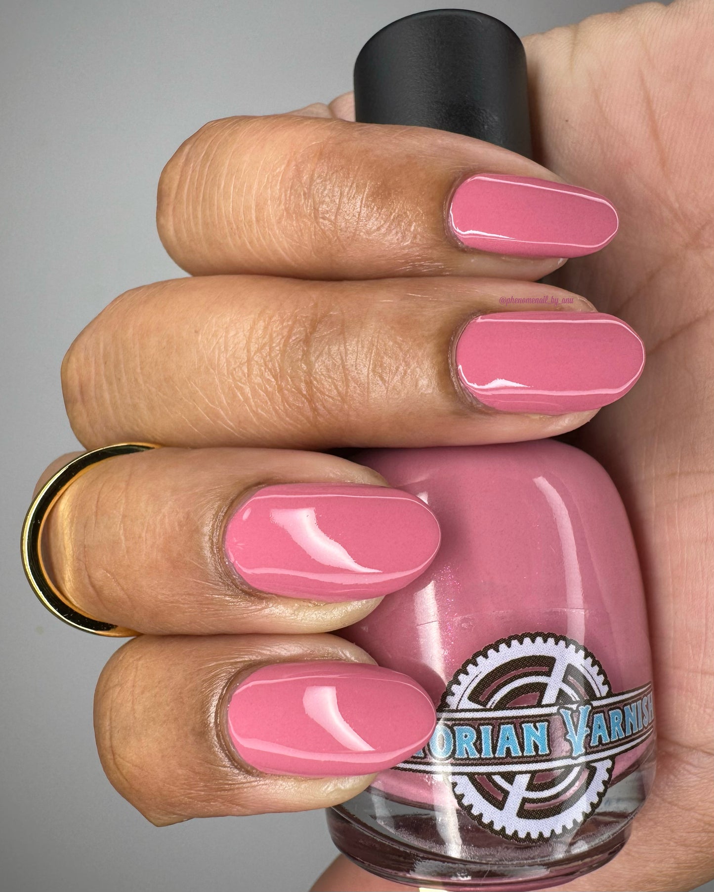 RUSTIC ROSE