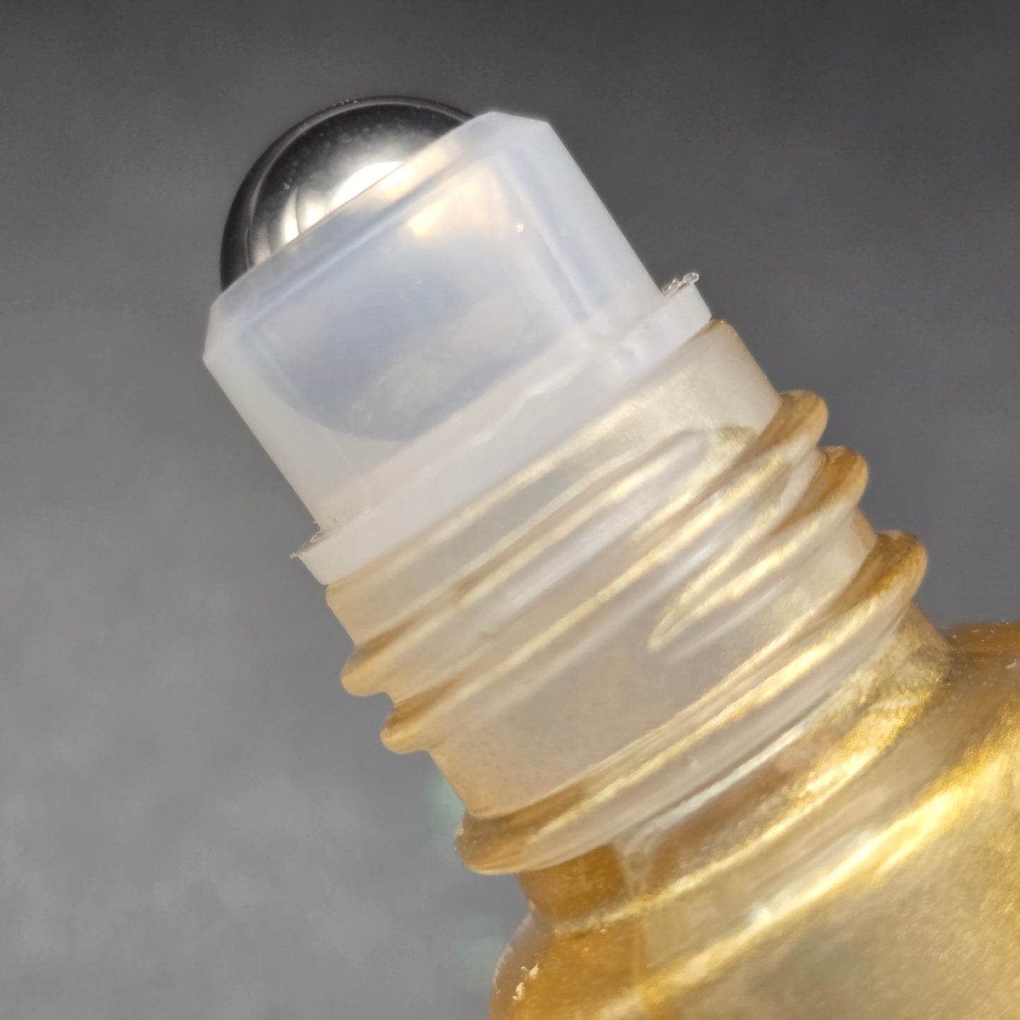 ESSENCE ROLL ON PERFUME