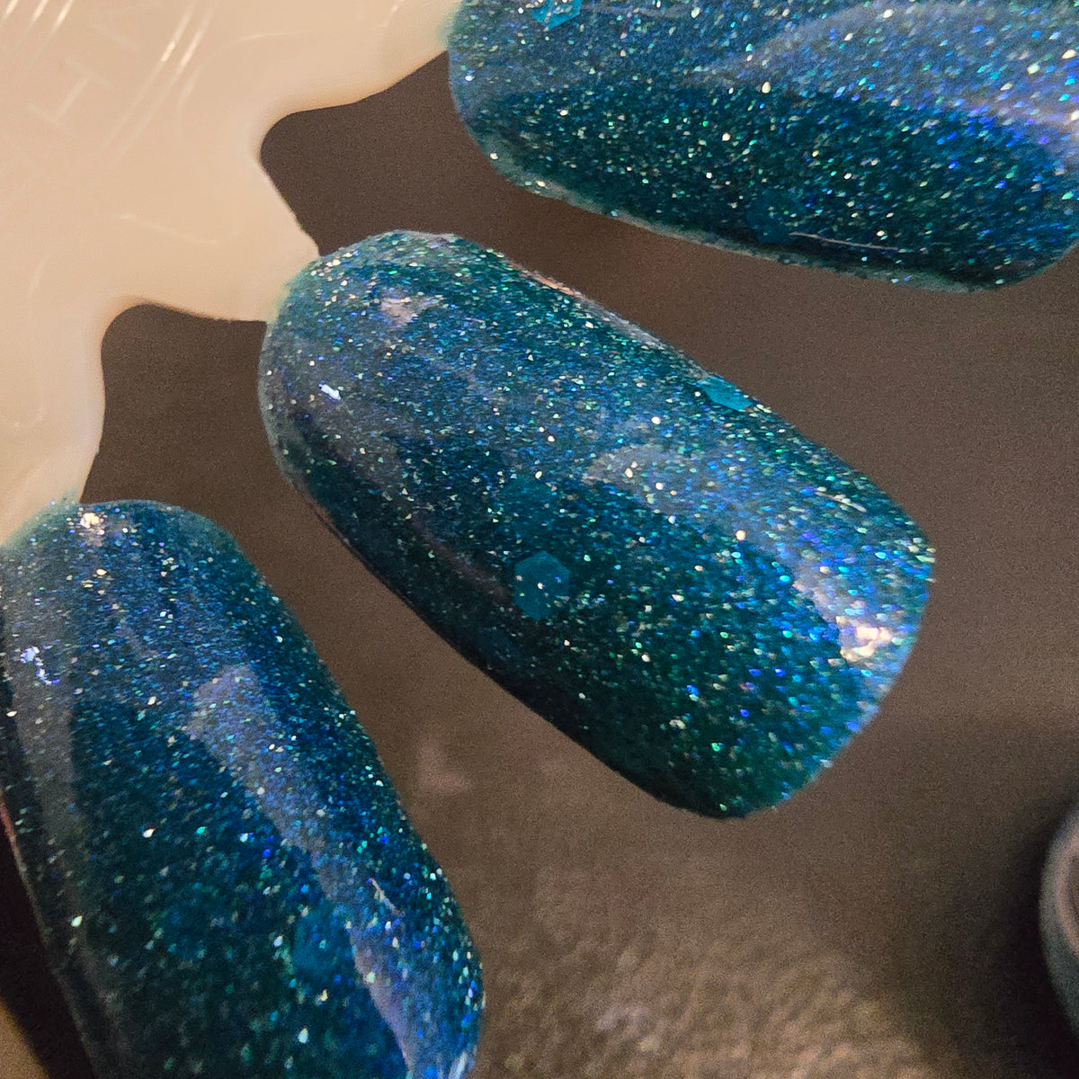 PEACOCK TEASE (REFLECTIVE)