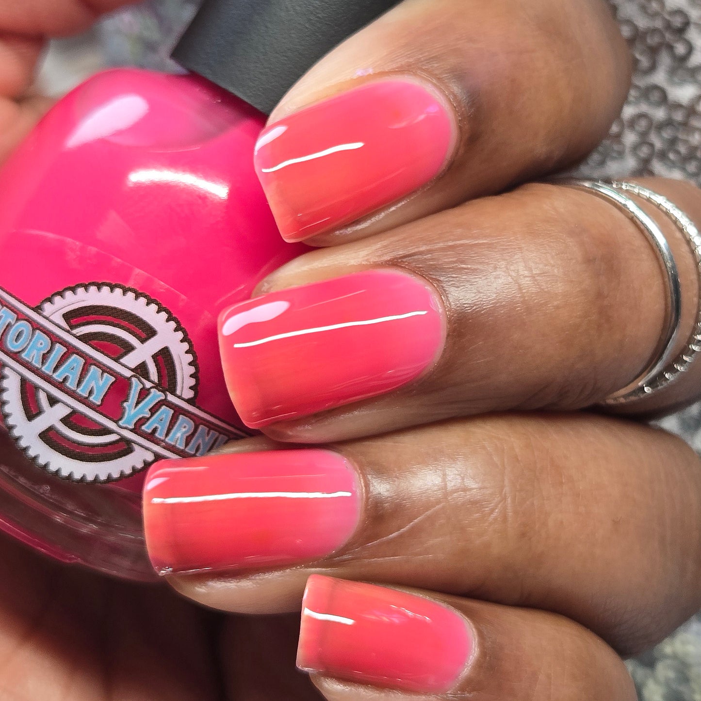 PINK PETTICOAT - KERATIN/HYALURONIC ACID BASECOAT