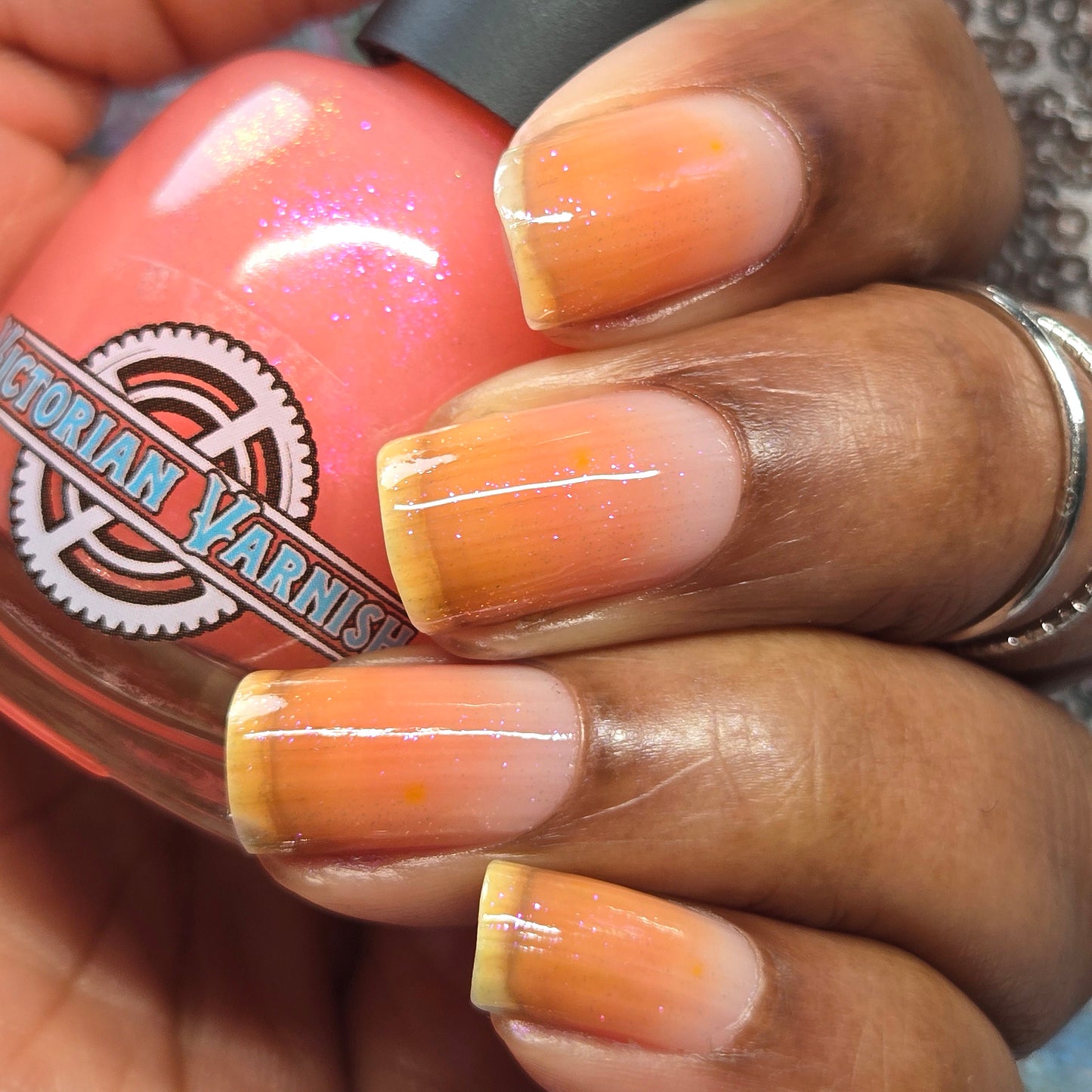 BLUSHING BLOOMERS (3-FREE HYALURONIC ACID BASECOAT)