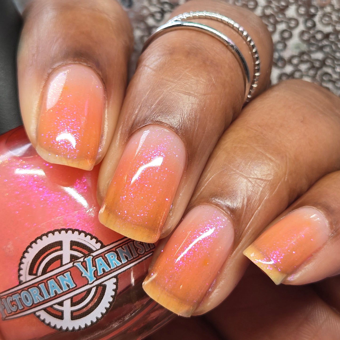 BLUSHING BLOOMERS (3-FREE HYALURONIC ACID BASECOAT)