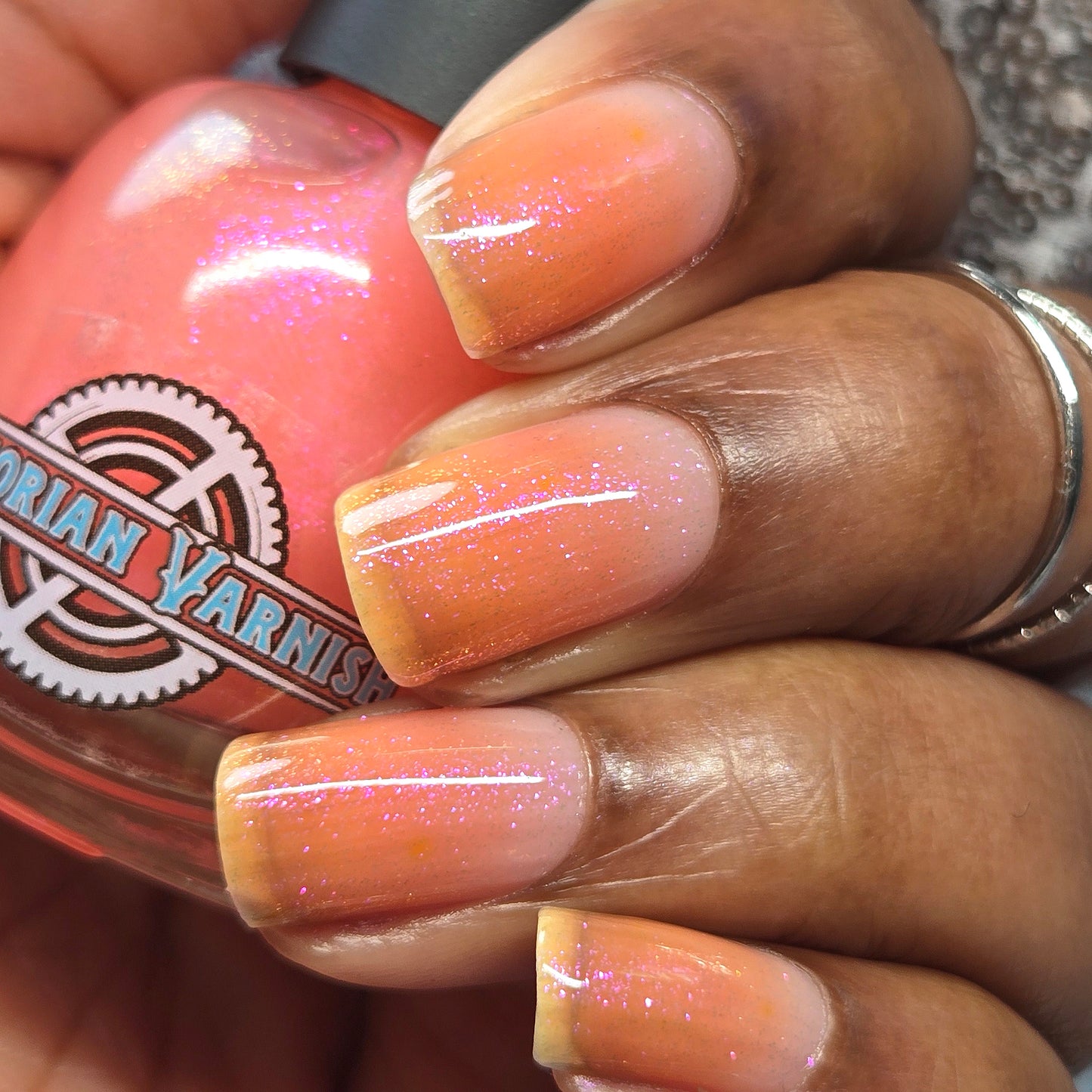 BLUSHING BLOOMERS (3-FREE HYALURONIC ACID BASECOAT)