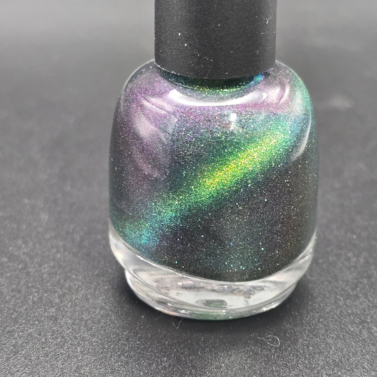 DOES THIS TREE SKIRT MAKE MY BRANCHES LOOK BIG