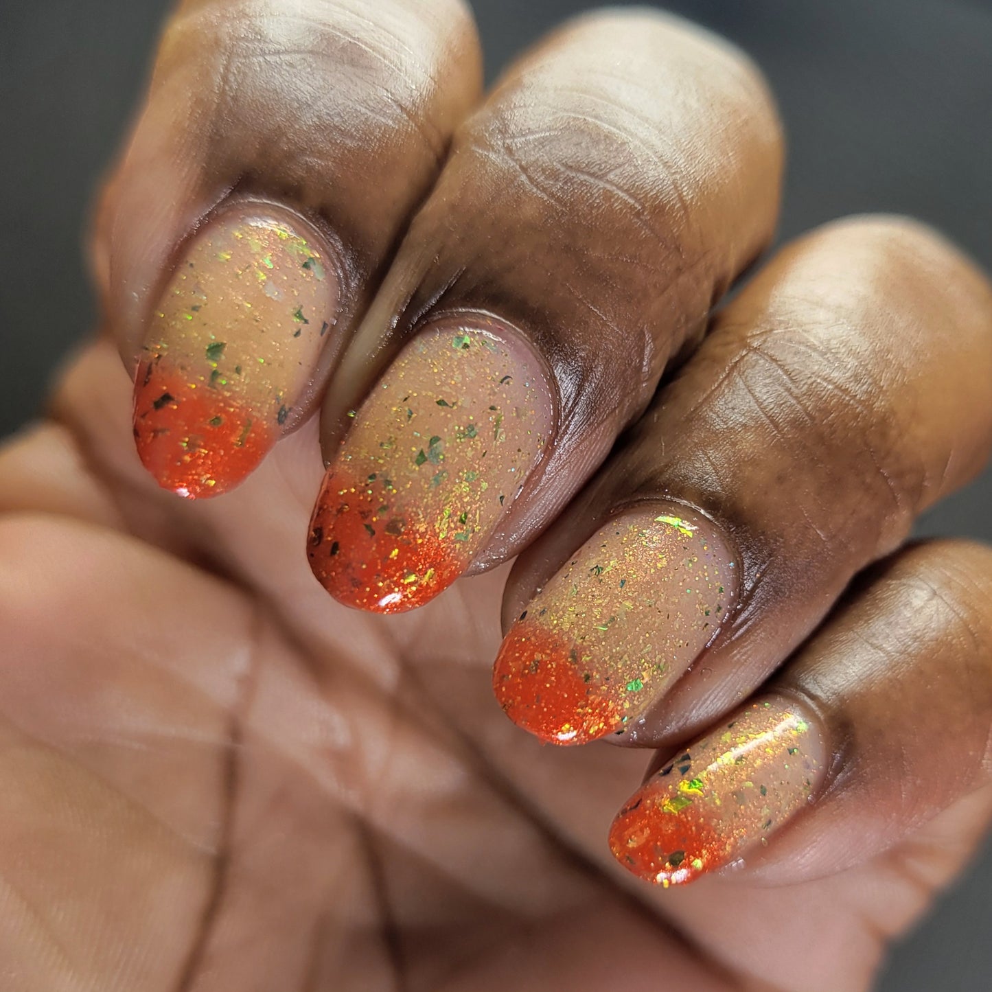 HOLIDAY'S ARE FLAME-BOYANT (THERMAL)