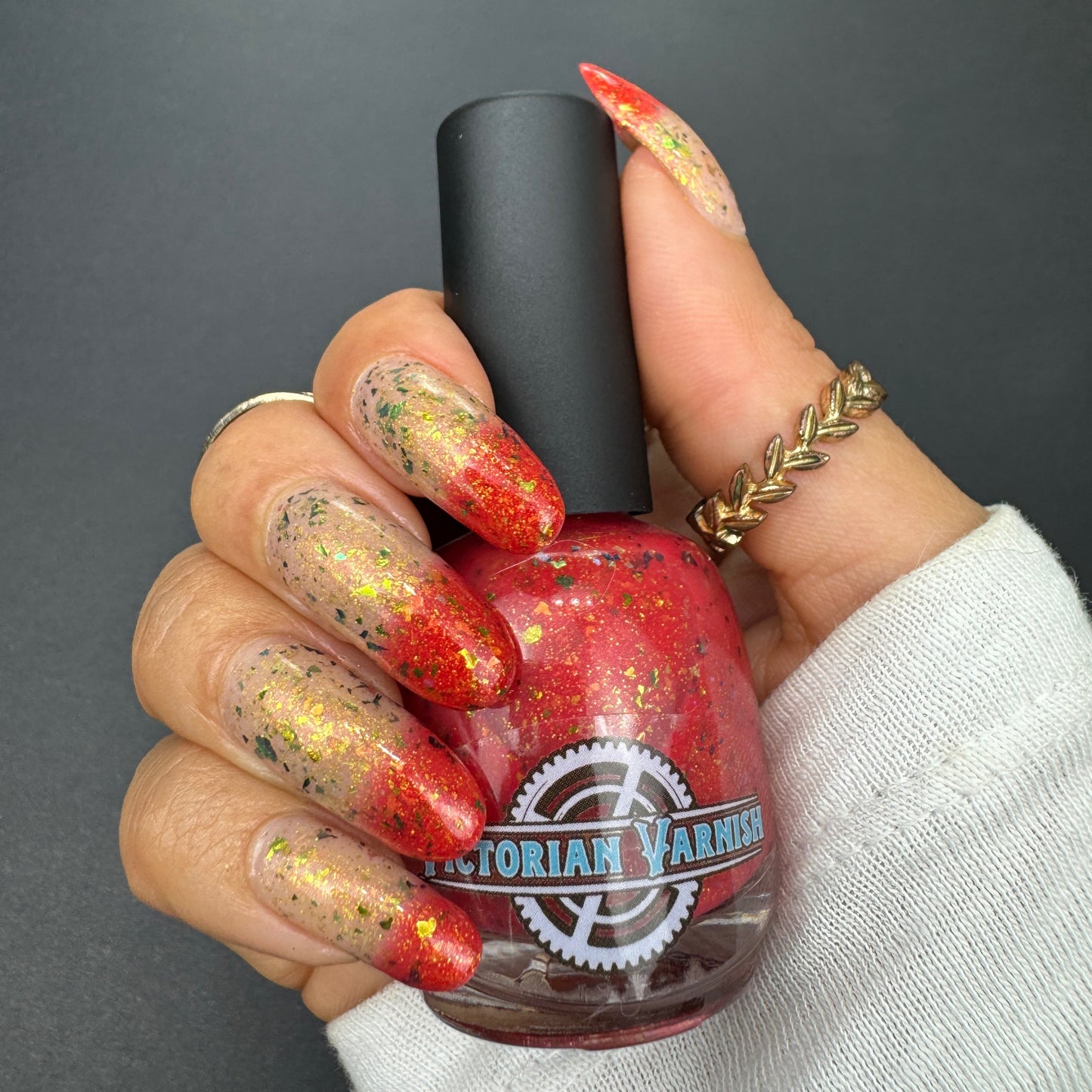 HOLIDAY'S ARE FLAME-BOYANT (THERMAL)