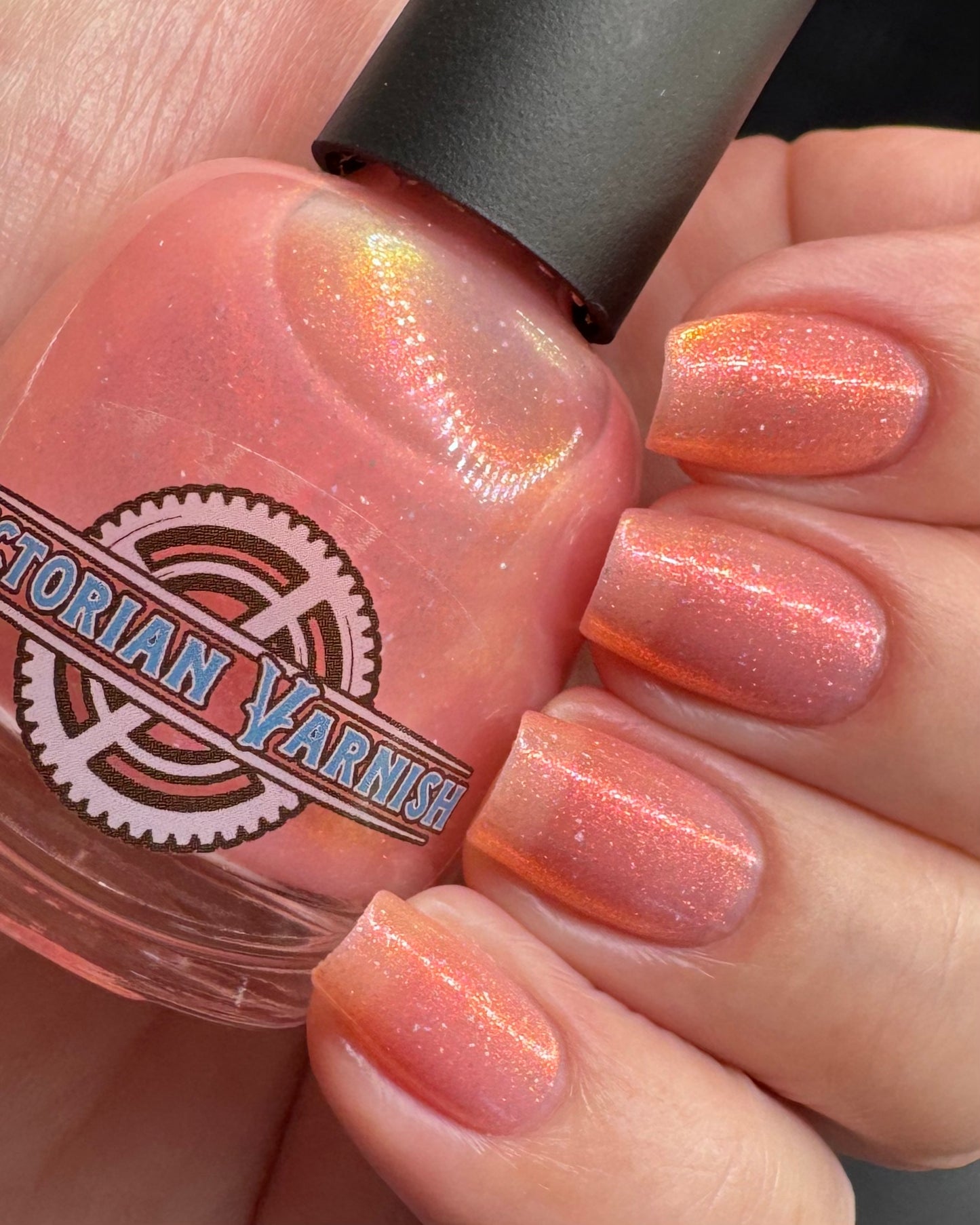 LUSTY DUST ONTO THE STIGMA