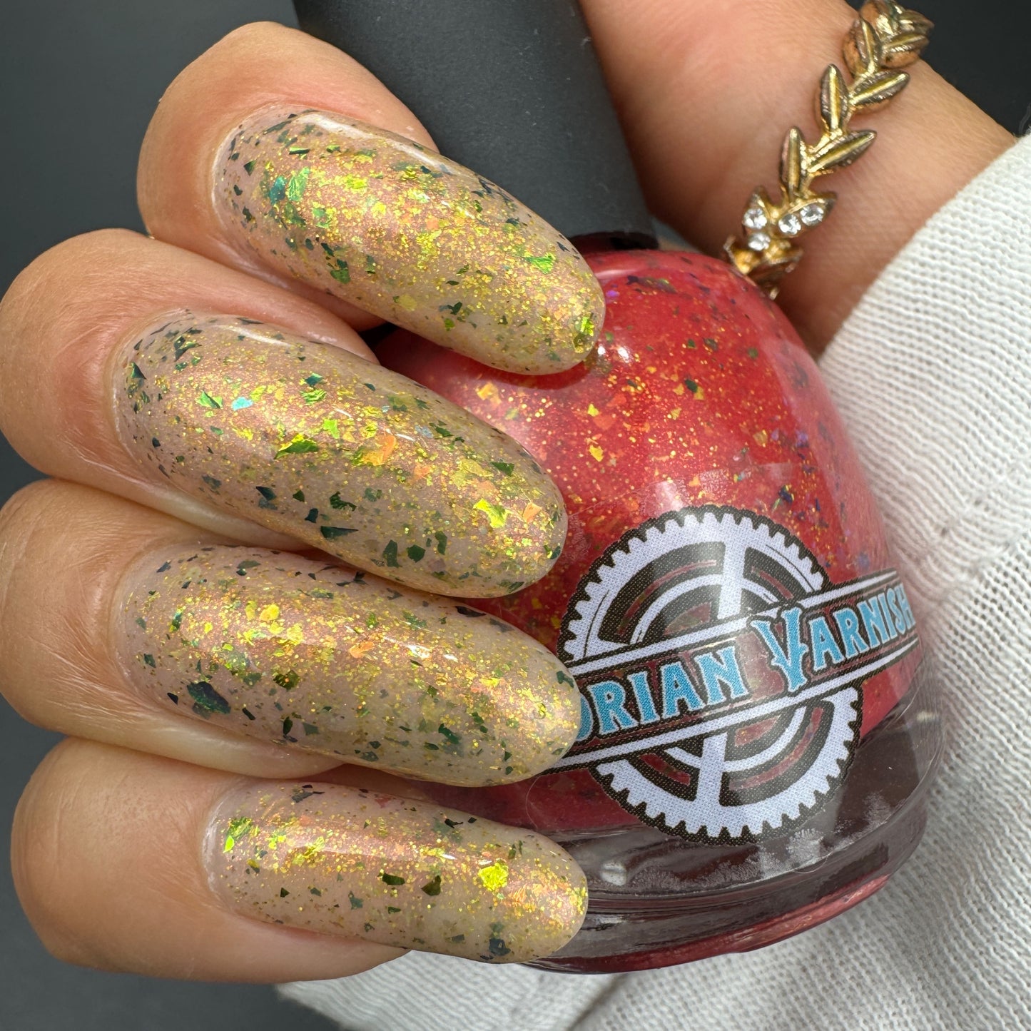 HOLIDAY'S ARE FLAME-BOYANT (THERMAL)