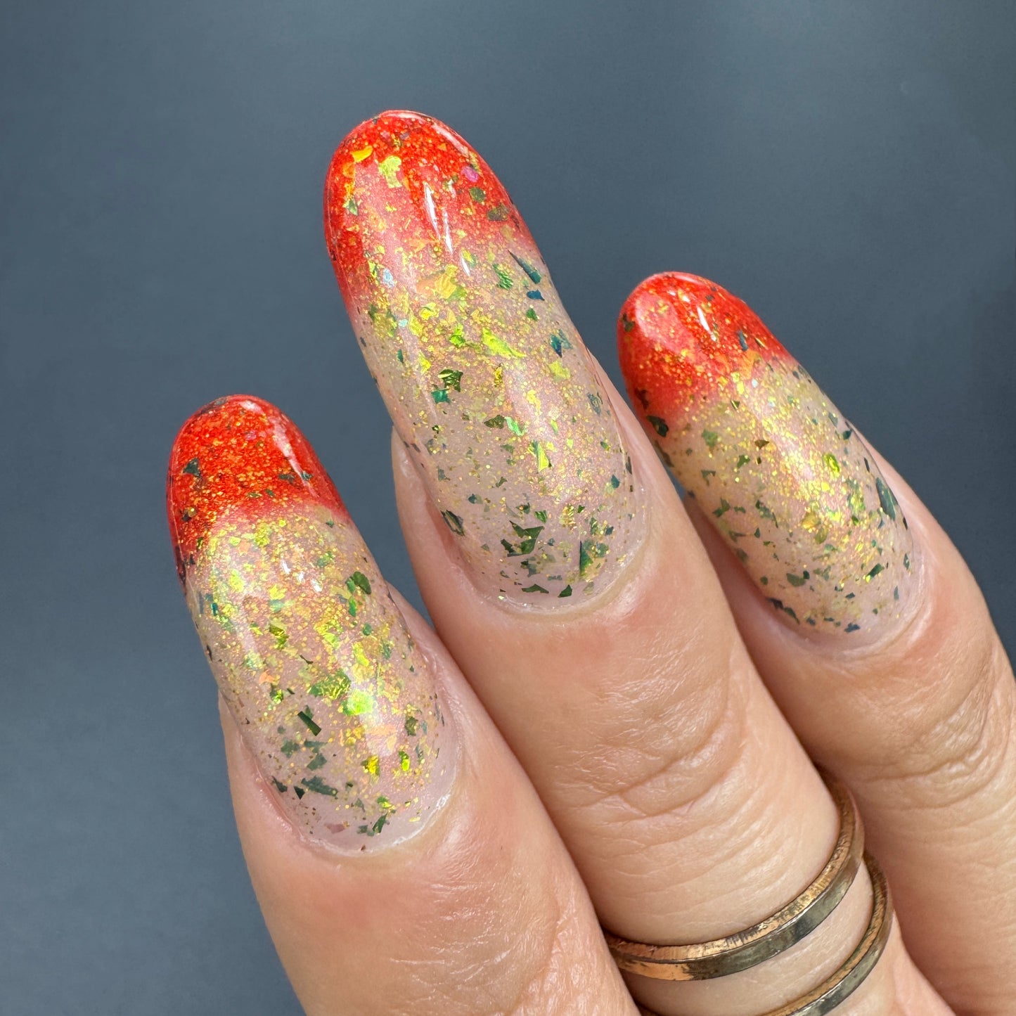 HOLIDAY'S ARE FLAME-BOYANT (THERMAL)