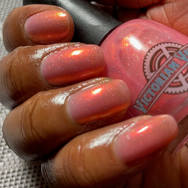 LUSTY DUST ONTO THE STIGMA