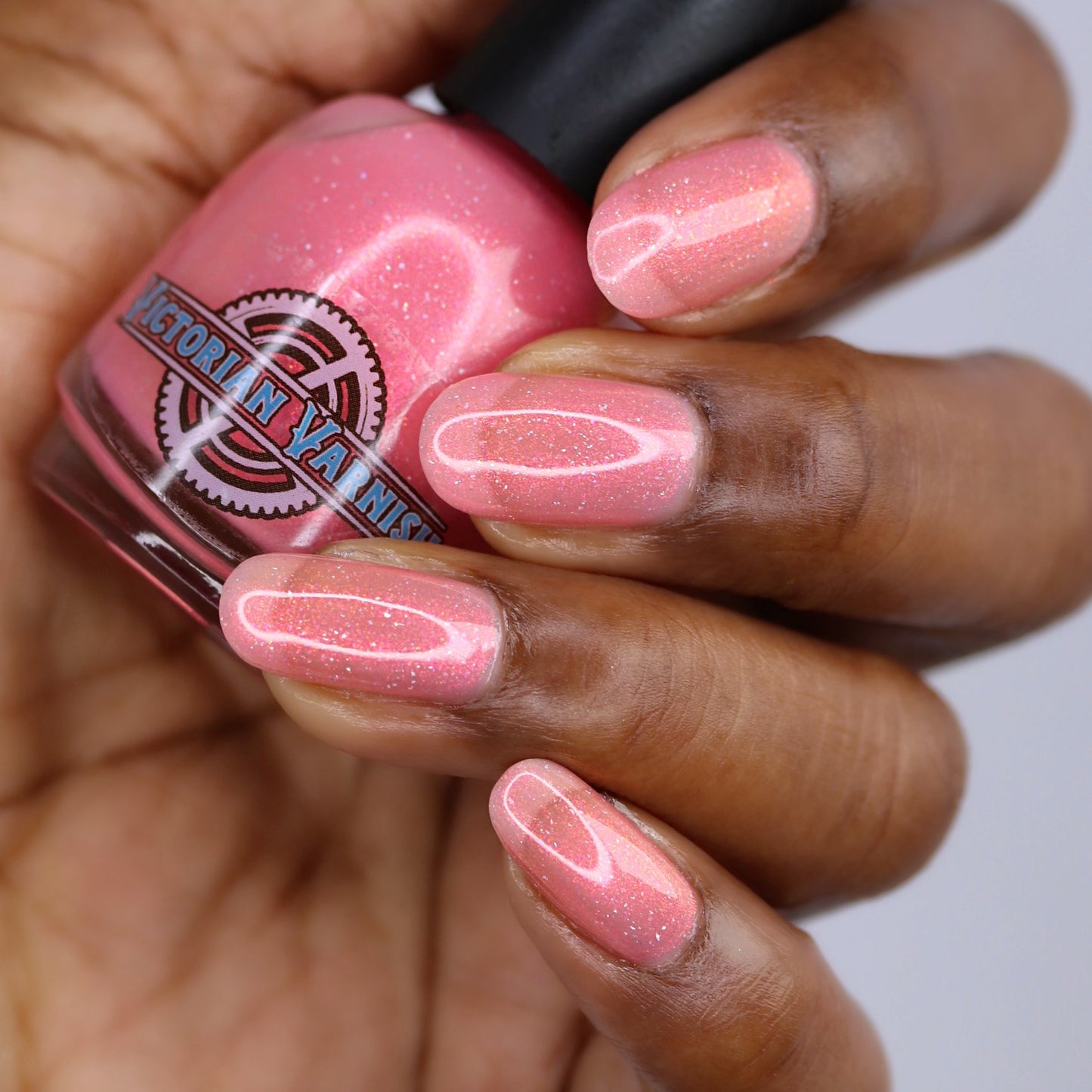 LUSTY DUST ONTO THE STIGMA