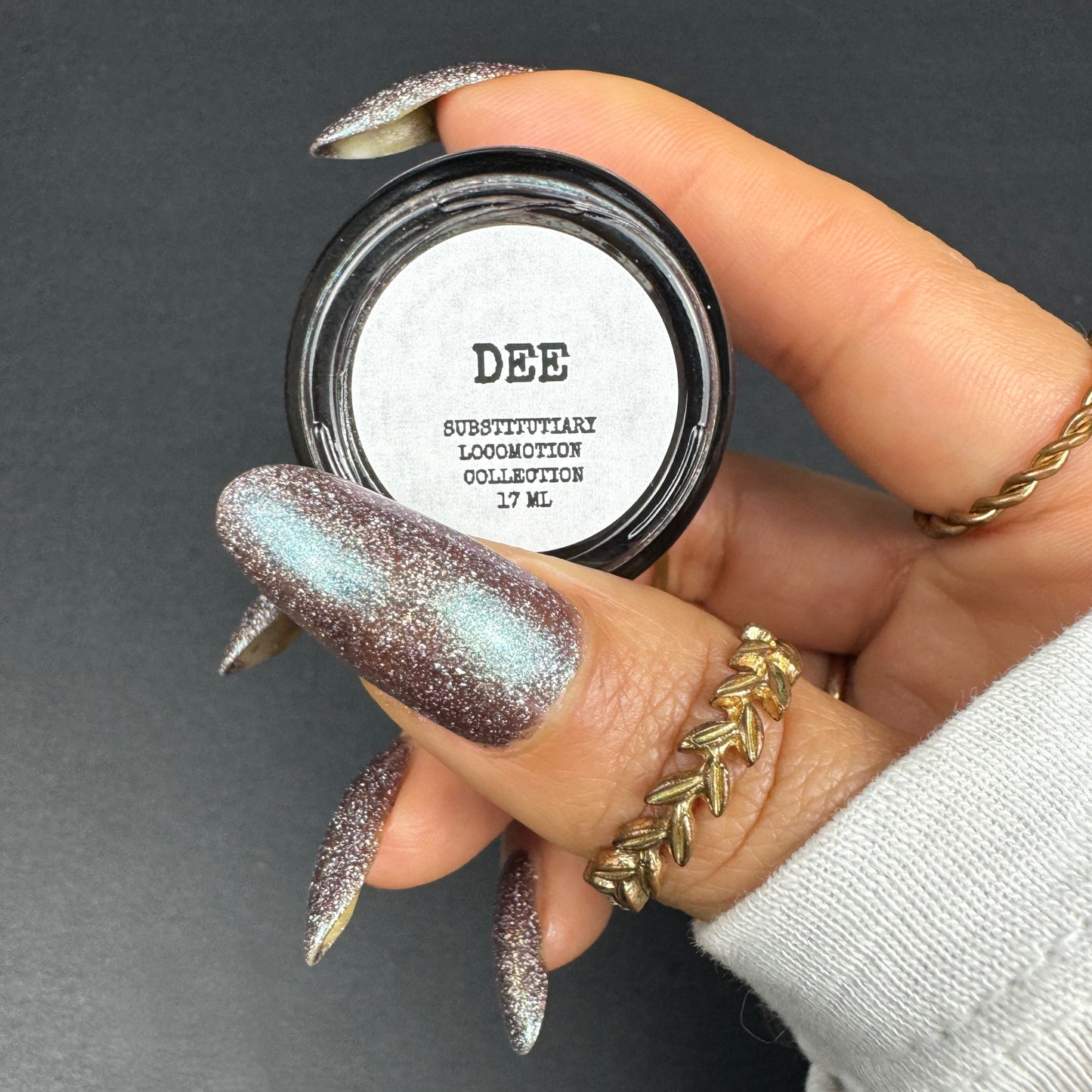 DEE