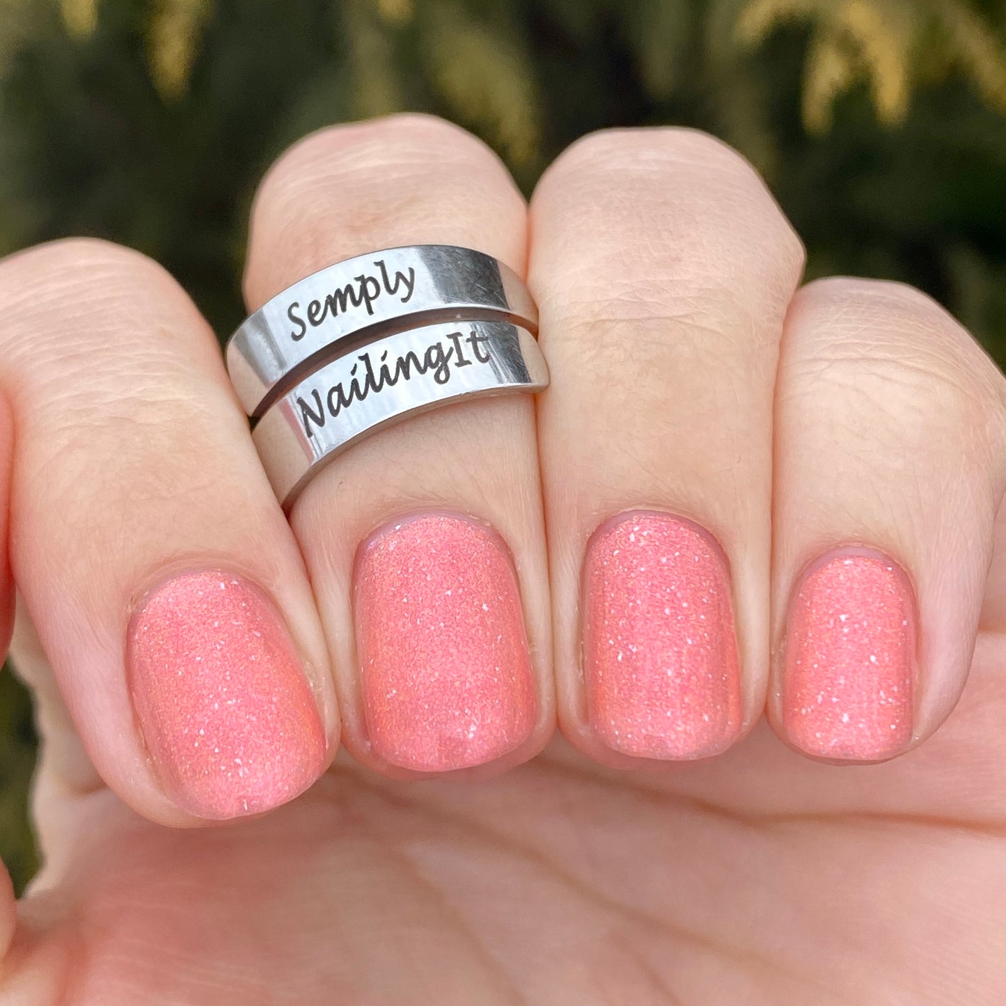 LUSTY DUST ONTO THE STIGMA