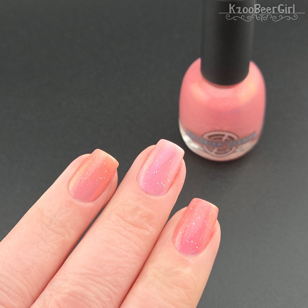 LUSTY DUST ONTO THE STIGMA