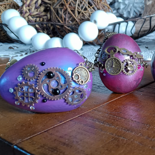 APRIL MYSTERY TOPPER