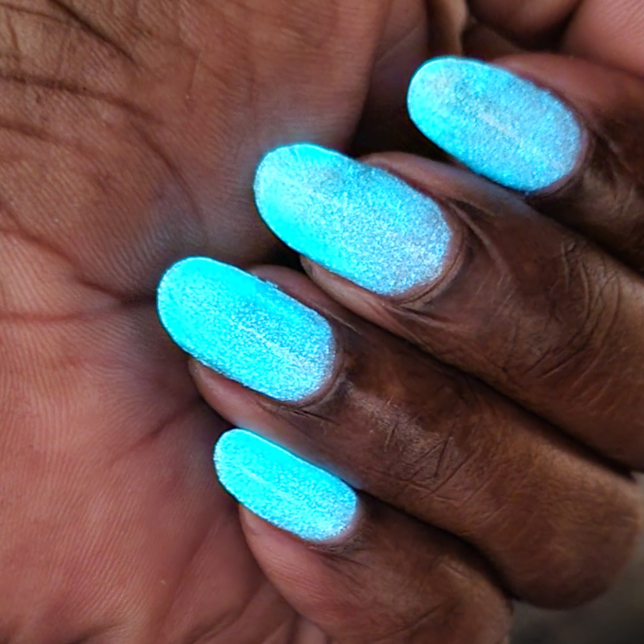 TONIGHT, WE GLOW! (GLOW IN THE DARK)