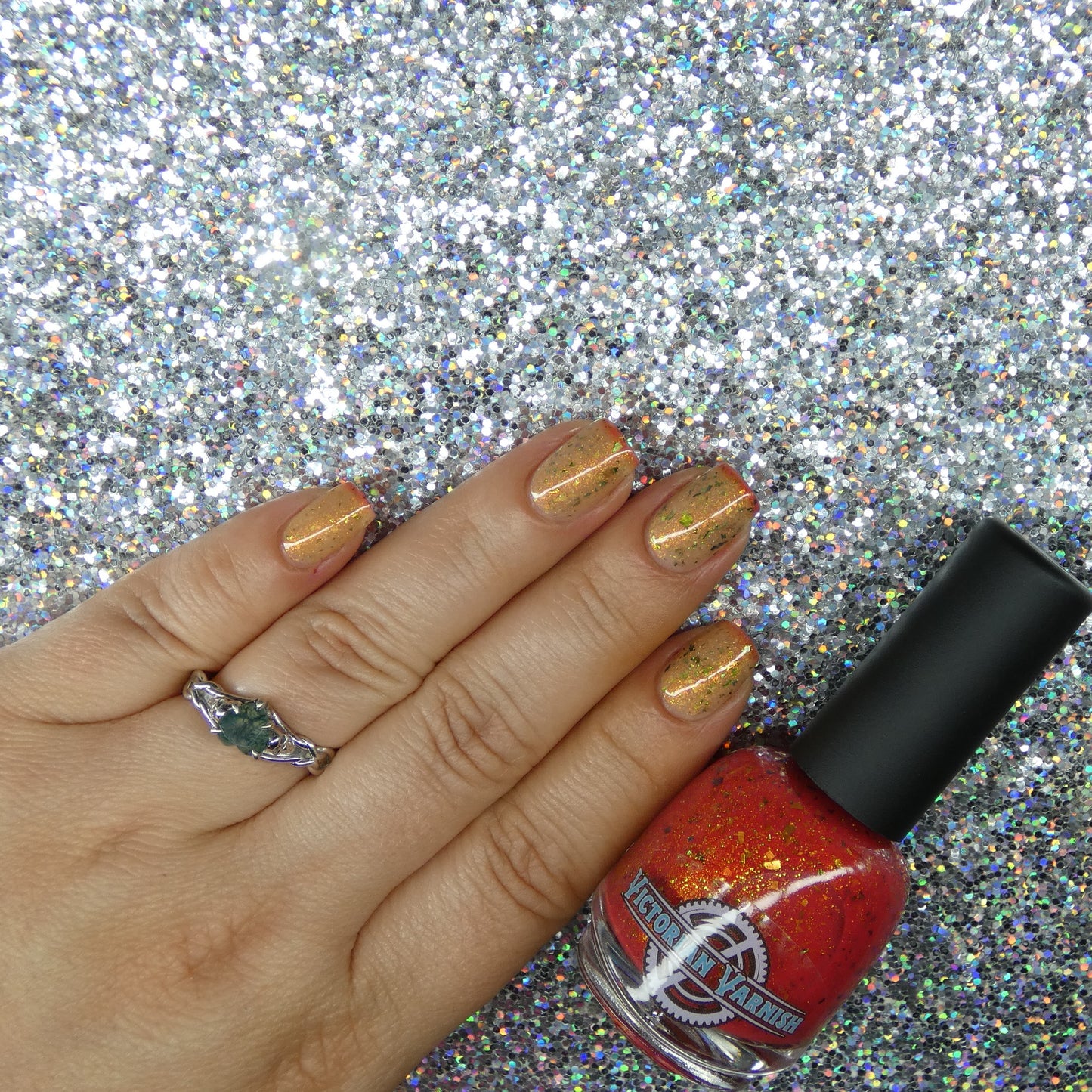 HOLIDAY'S ARE FLAME-BOYANT (THERMAL)