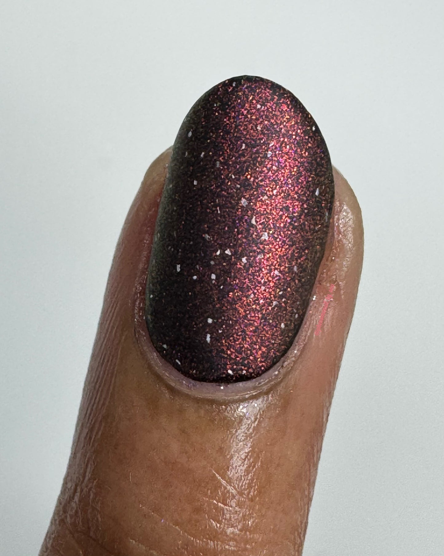 LUSTY DUST ONTO THE STIGMA