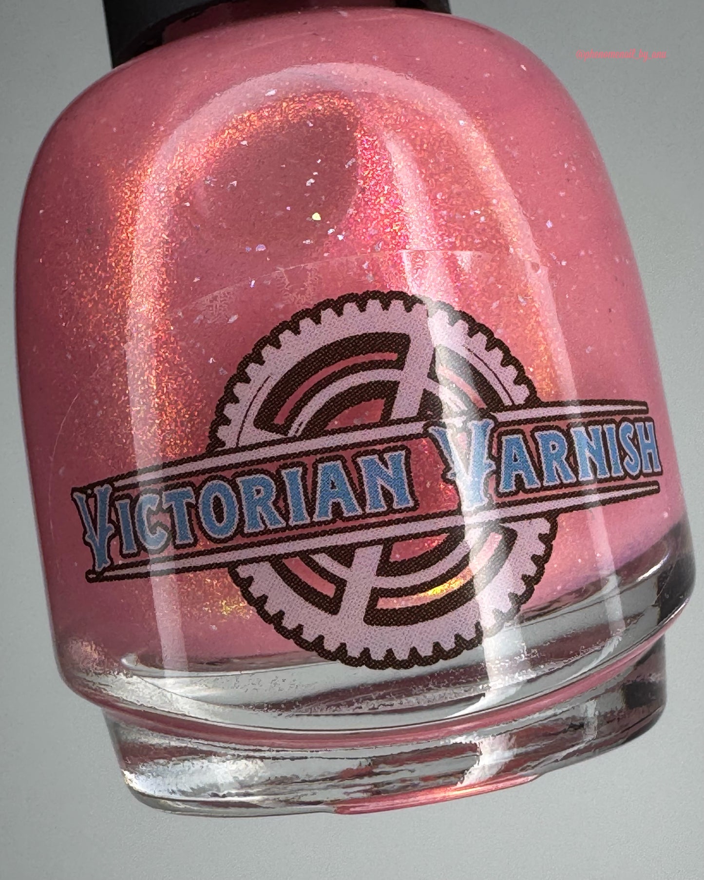 LUSTY DUST ONTO THE STIGMA