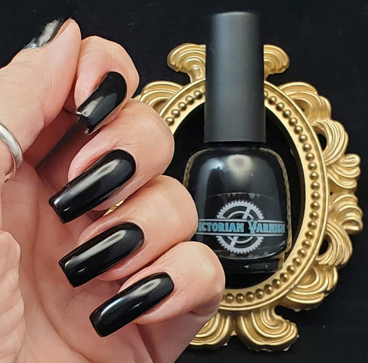 Obsidian 17 ml black polish A good black polish is essential to have in your nail collection, and with it being highly pigmented it does stamp! 